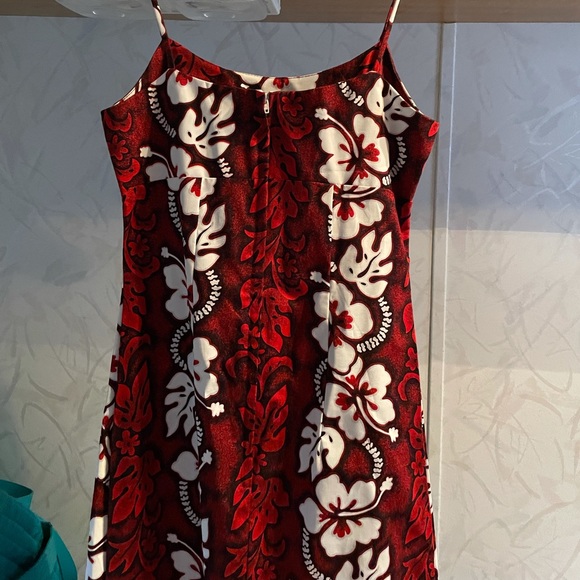 Summer dress (Made in Hawaii) - Picture 2 of 3